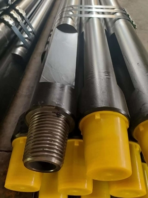 42-140 مم R780 حفر آبار المياه الملحومة عالية الصلب الأسود 20FT