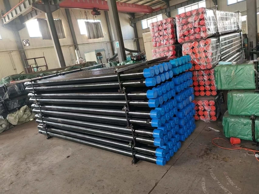 أنبوب حفر آبار المياه OD 114mm 4 1/2 &quot;Remet Thread أسود
